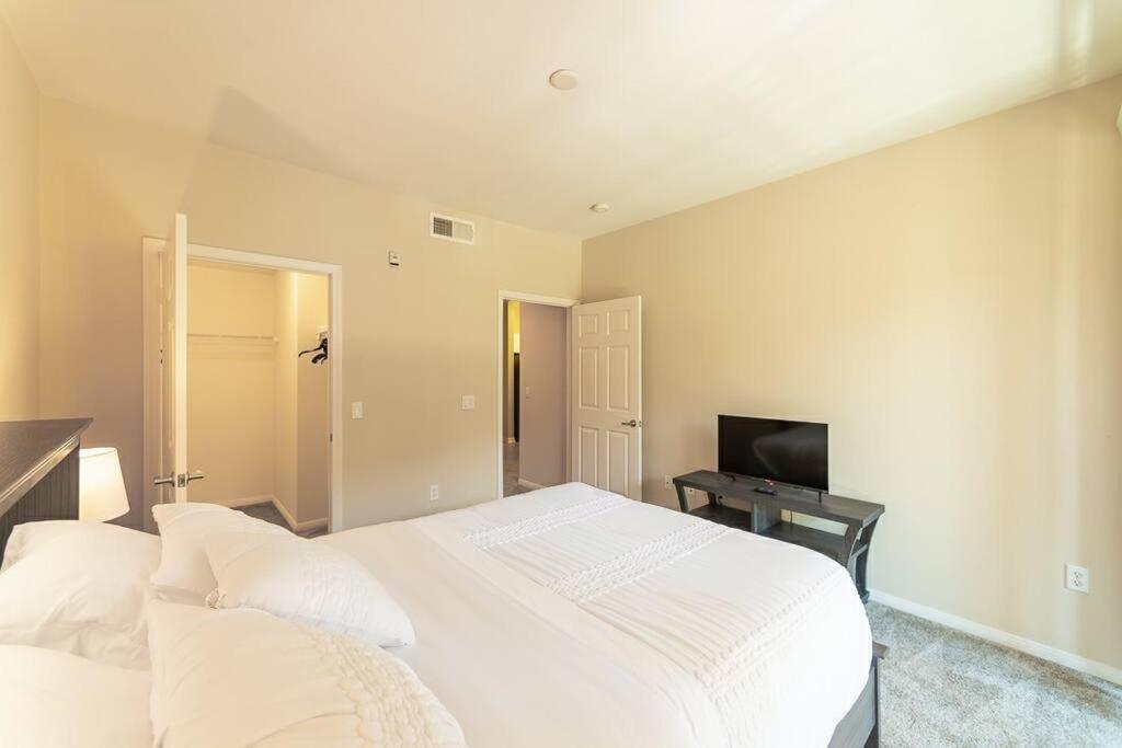 Apartamento Lovely 2Br/2Ba!5Min To Disney! Angelstadium! Hondacenter. Anaheim Exterior foto