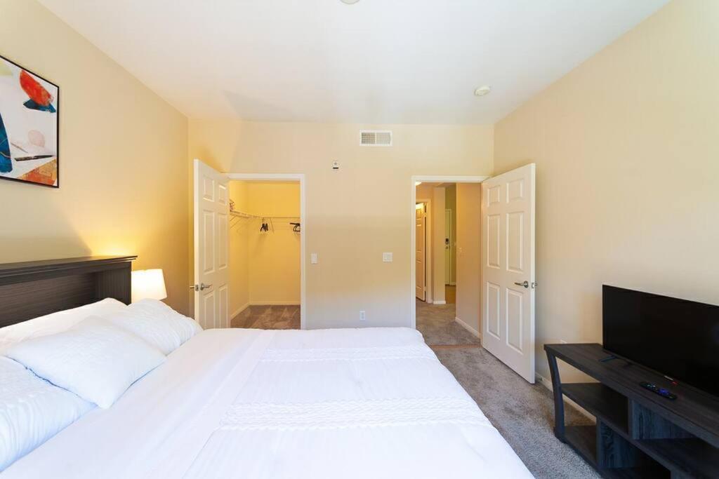 Apartamento Lovely 2Br/2Ba!5Min To Disney! Angelstadium! Hondacenter. Anaheim Exterior foto