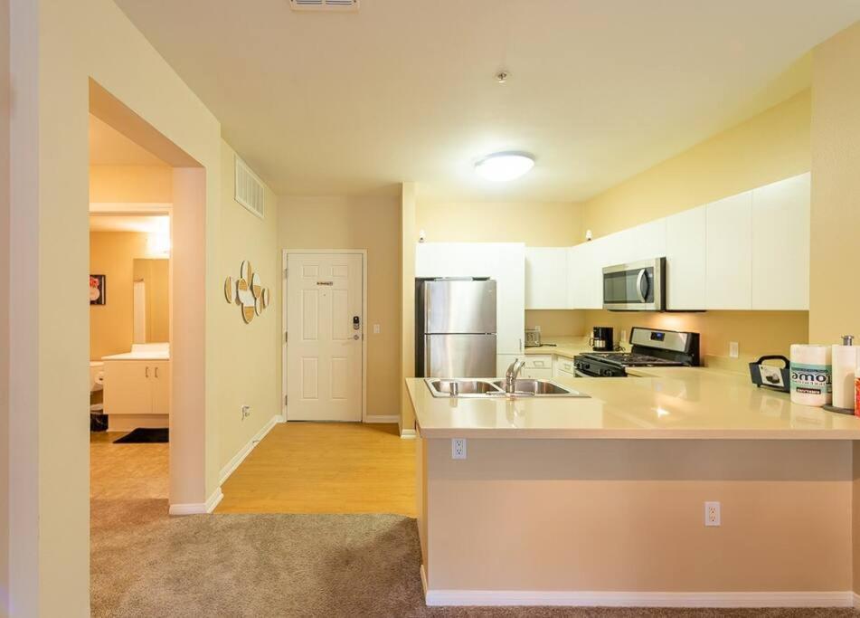 Apartamento Lovely 2Br/2Ba!5Min To Disney! Angelstadium! Hondacenter. Anaheim Exterior foto