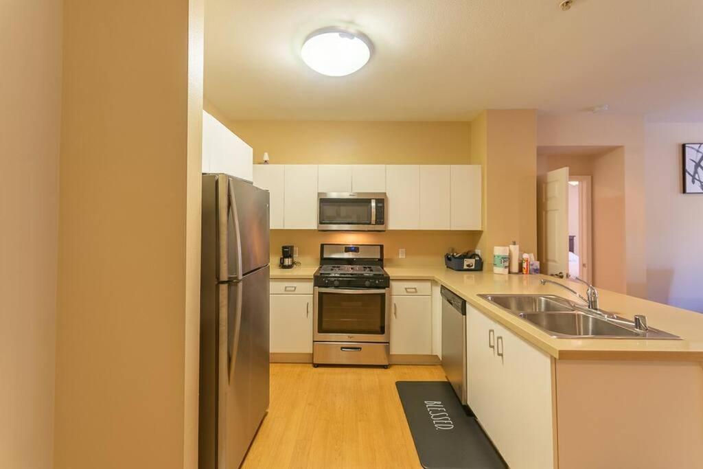 Apartamento Lovely 2Br/2Ba!5Min To Disney! Angelstadium! Hondacenter. Anaheim Exterior foto